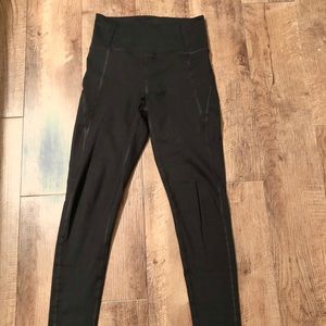 Black leggings from girlfriend collective